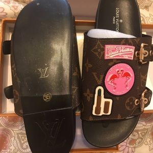 LV Slides & Matching Purse